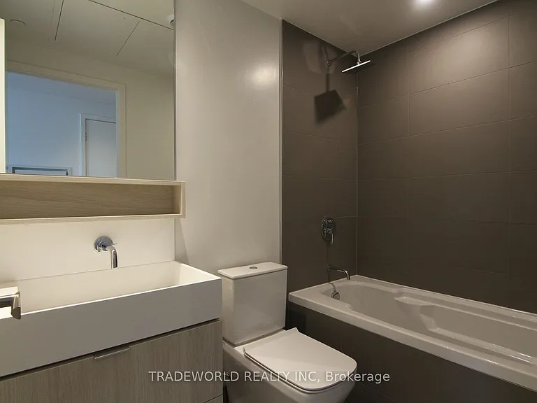 5 Soudan Ave #2510 — Photo 12