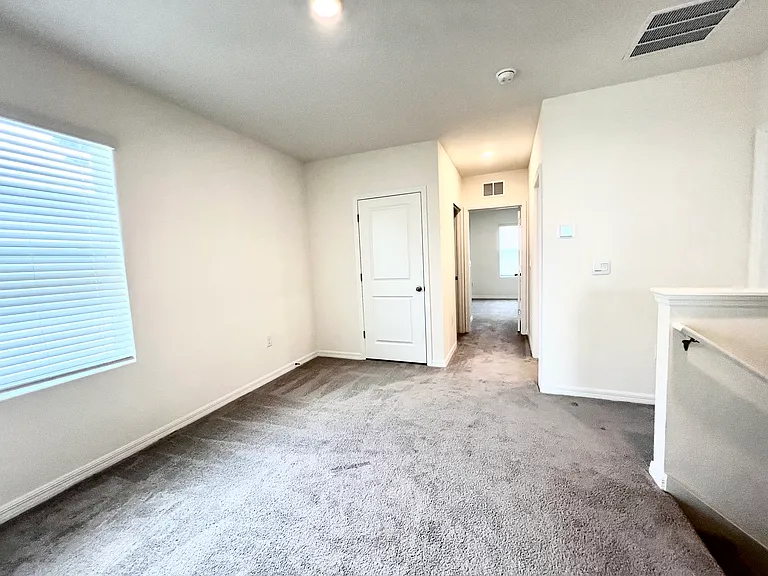 5663 Hollingworth Trl — Photo 16