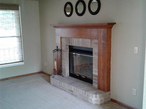 3rd image of 1541 Indian Creek Dr