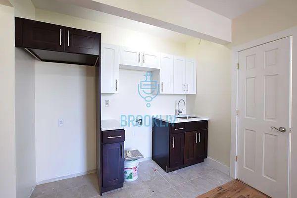 Rented by null | media 7