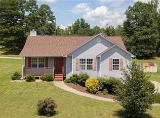 6805 Cedar Ridge Dr, Gainesville, GA 30506