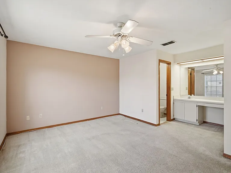 4515 Southampton Ct — Photo 18