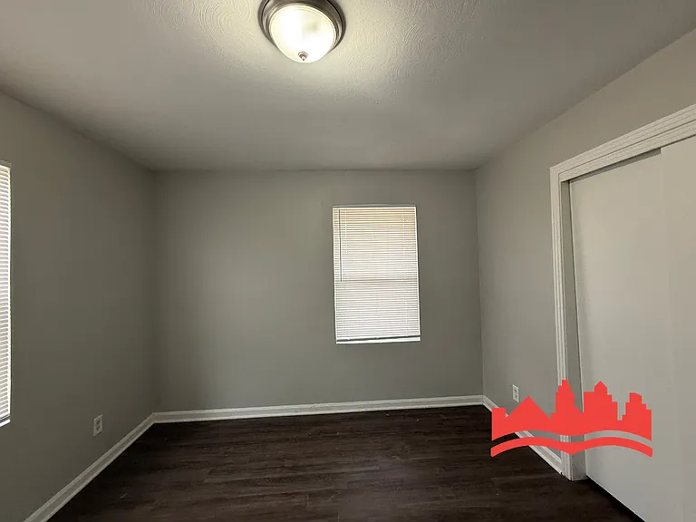 1456 E Raines Rd — Photo 13