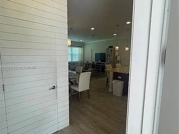 7139 Greenwood Park Cir #12 — Photo 3