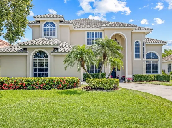 1191 Darlington Oak Dr NE, Saint Petersburg, FL 33703