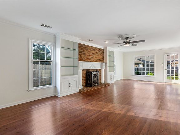 5th image of 7976 Sunny Creek Dr