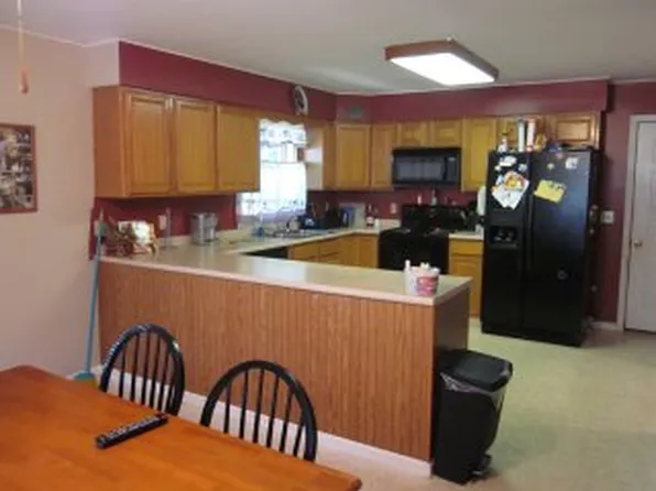 15 Pine St, Massena, NY 13662