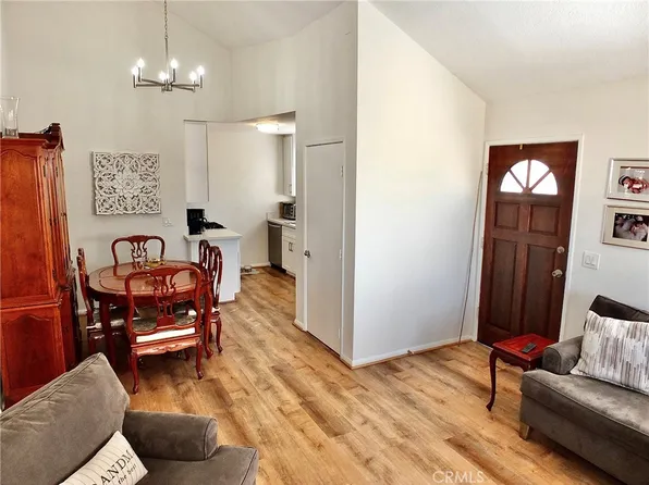 729 S Knott Ave APT 204, Anaheim, CA 92804