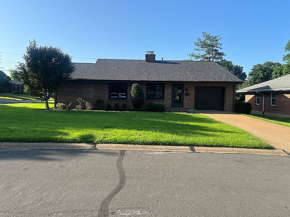 1st image of 8100 Edinburgh Dr