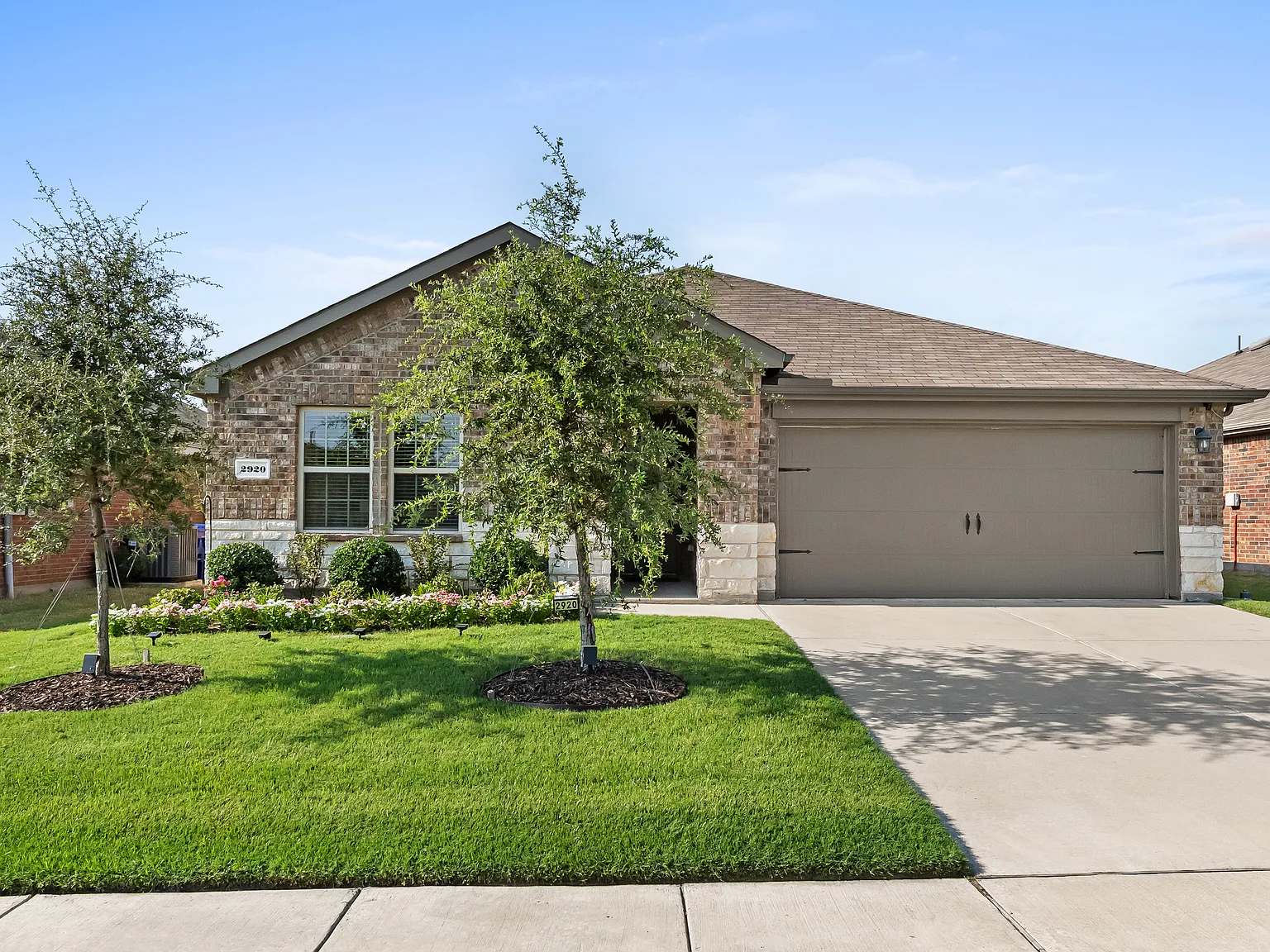 4 bed, 1892 sqft, $2,200 — Photo 1