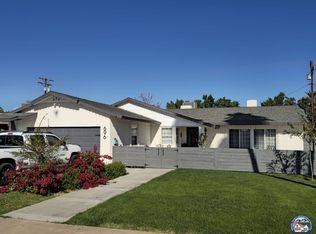 696 Yucca Dr, El Centro, CA 92243