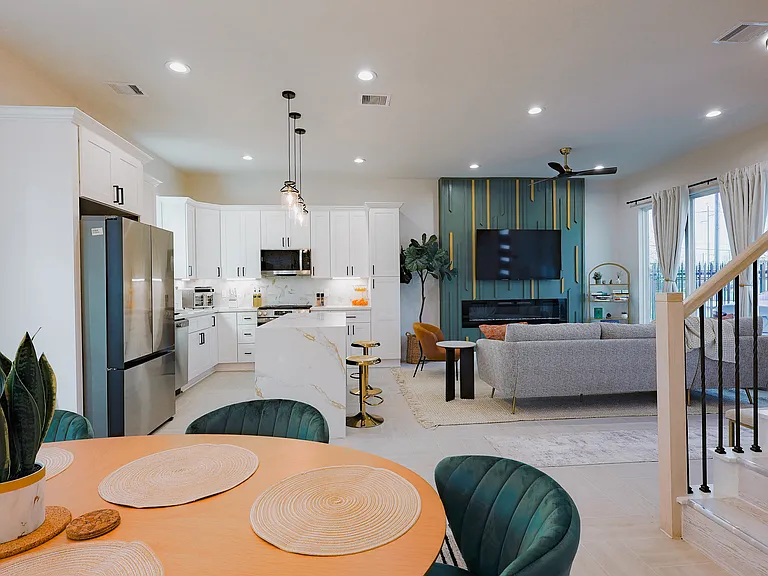 3626 Glenrose St #B — Photo 5