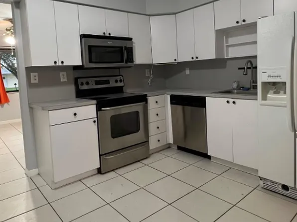 5048 SW 92nd Ter, Fort Lauderdale, FL 33328