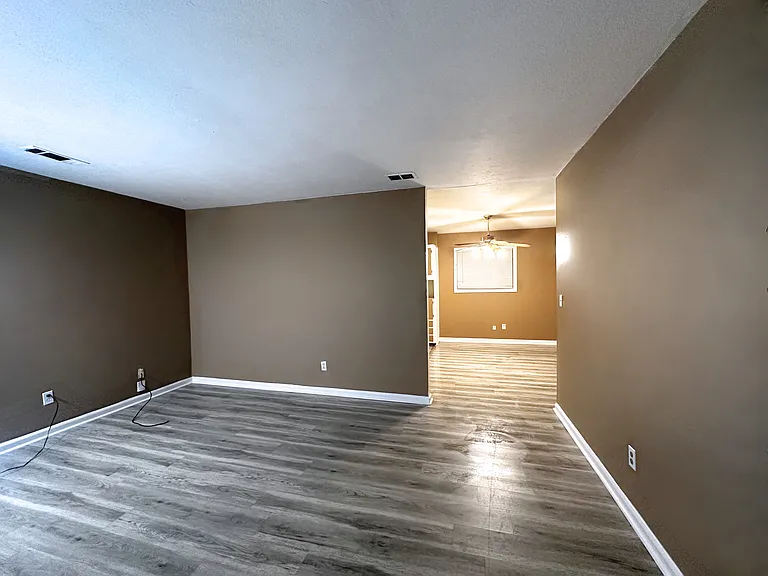 4965 Bonnybrook Ct — Photo 3