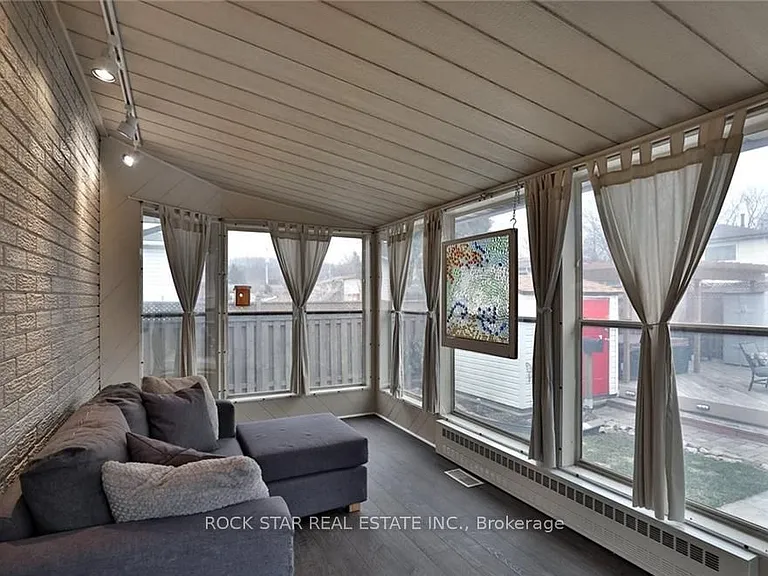 442 Greenhill Ave — Photo 11