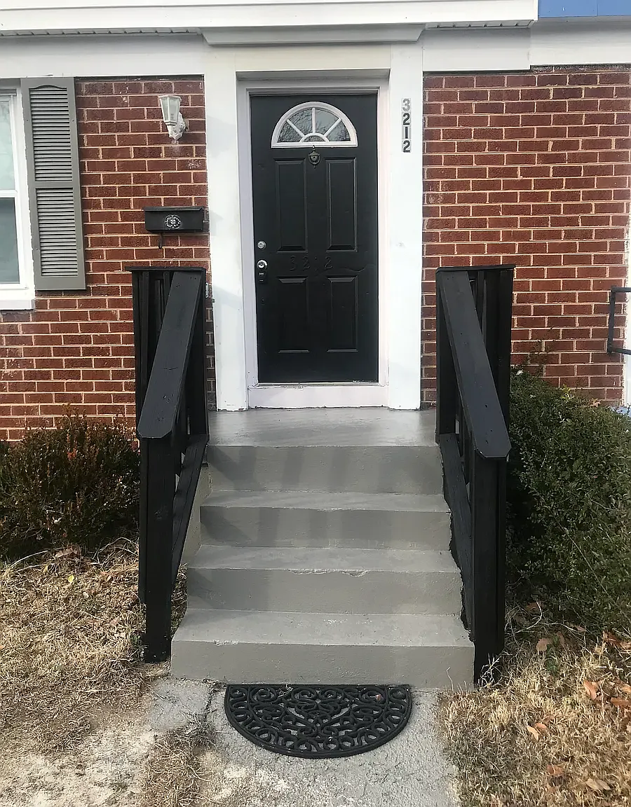 3212 Dallas Dr — Photo 1
