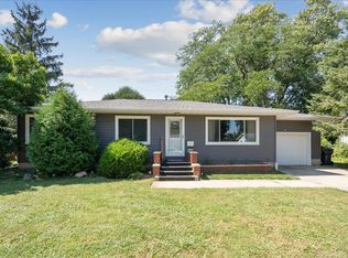 126 N Genevieve St, Cedar Falls, IA 50613