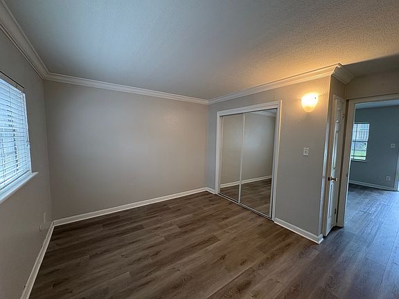 5th image of 3216 W Deleon St #4