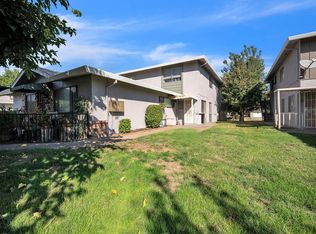 9049 El Cajon Way APT 4, Sacramento, CA