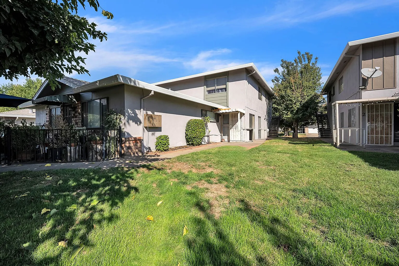 9049 El Cajon Way APT 4 photo 1
