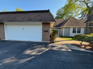 3 Brookton On Auburn, Rolling Meadows, IL 60008