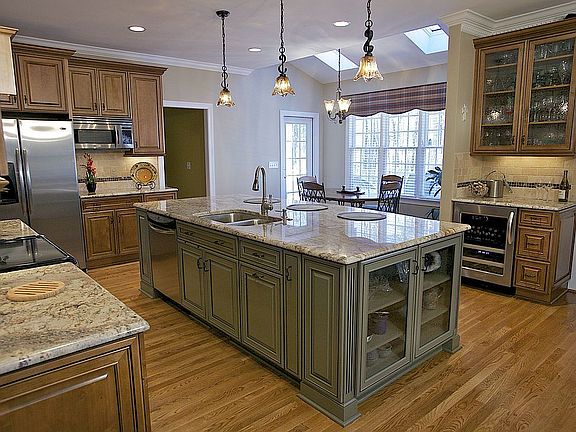Kitchen and Breakfast Nook