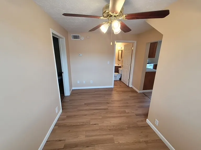 1411 E Harper Ave — Photo 3