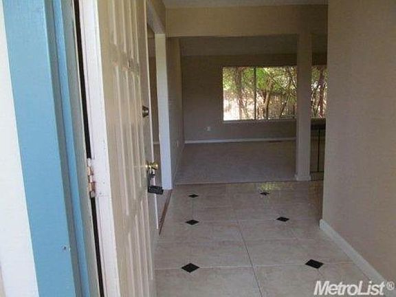 3rd image of 6780 Steamboat Way