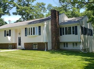 46 N Brayton Rd, Tiverton, RI 02878