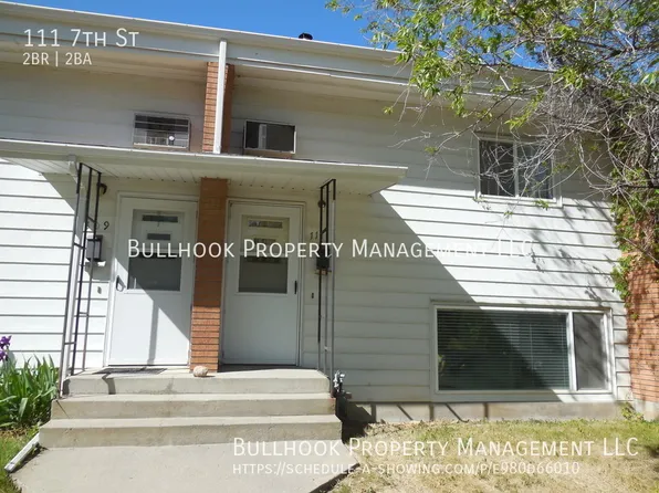 111 7th St E, Chinook, MT 59523