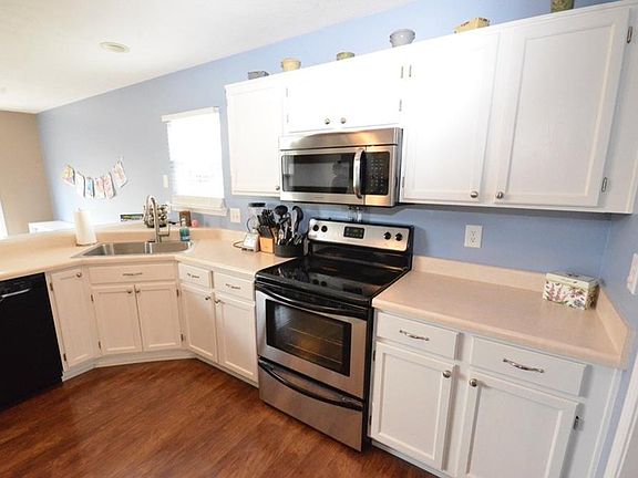 2nd image of 3667 Homestead Cir E