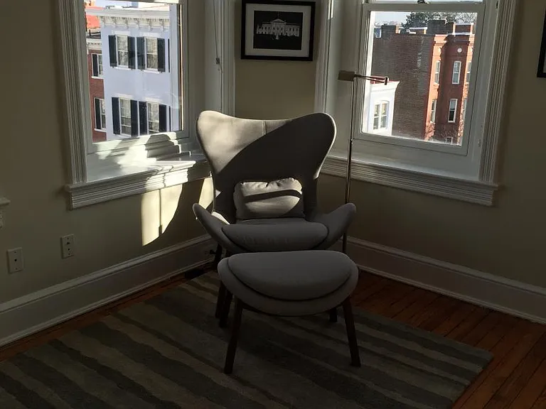 Sitting area in the bedroom