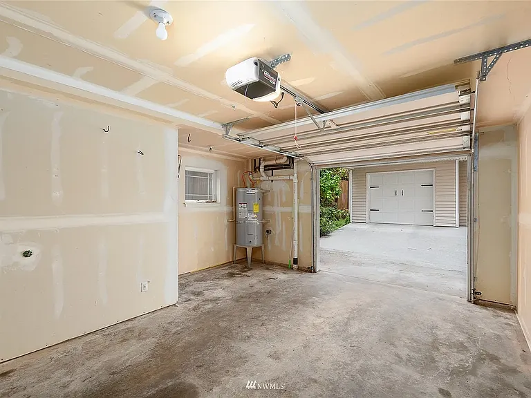 Private garage
