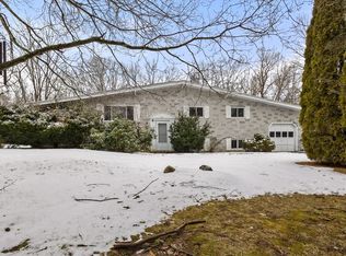100 Marked Tree Rd, Holliston, MA 01746