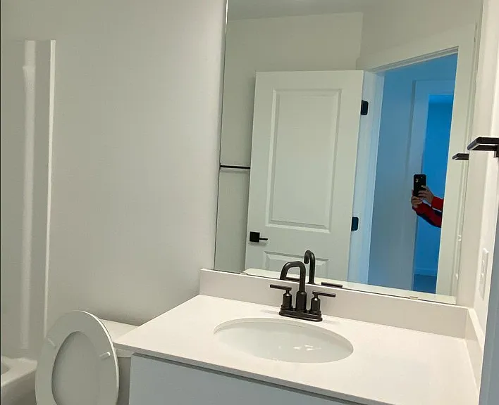 1259 Westgate Village Dr — Photo 15