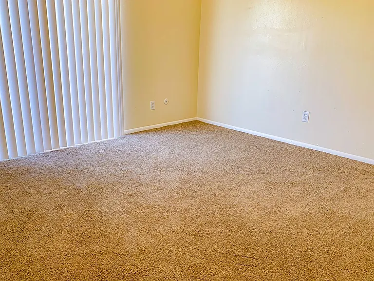 536 Madeira Dr SE — Photo 20