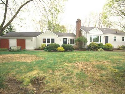2 Pine Cone Dr, Barrington, RI, 02806