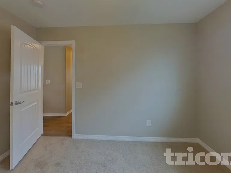 6748 Lamine Dr — Photo 12