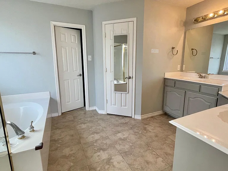 5330 Golfside Dr — Photo 15