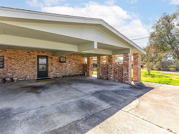 3rd image of 322 Fieldcrest Dr