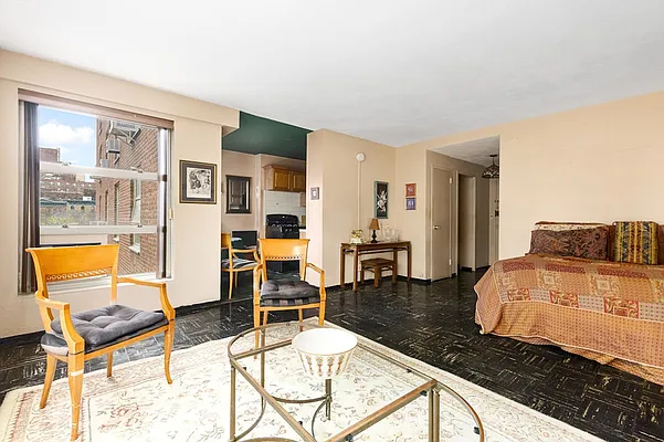 80 La Salle Street #9E