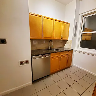 Rented by THOMAS F CAMPENNI CO | media 14