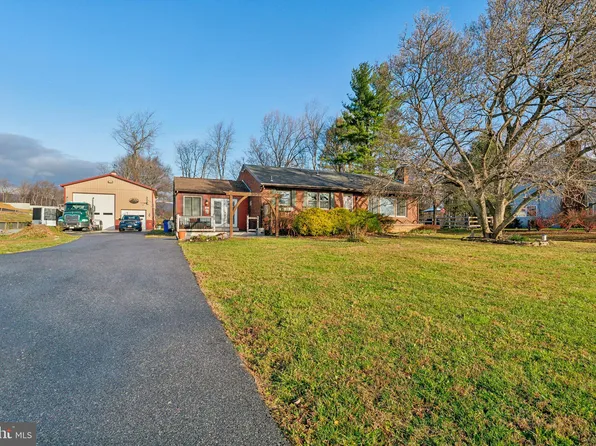 8536 Rocky Springs Rd, Frederick, MD 21702