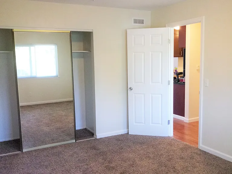 2324 Heidi Pl — Photo 4