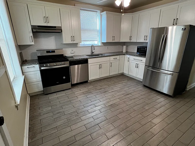 1907 Harvey Ave #1 — Photo 1