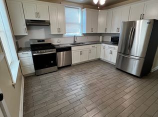 1907 Harvey Ave #1, Berwyn, IL 60402