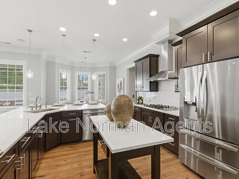 505 Stonemarker Rd — Photo 32