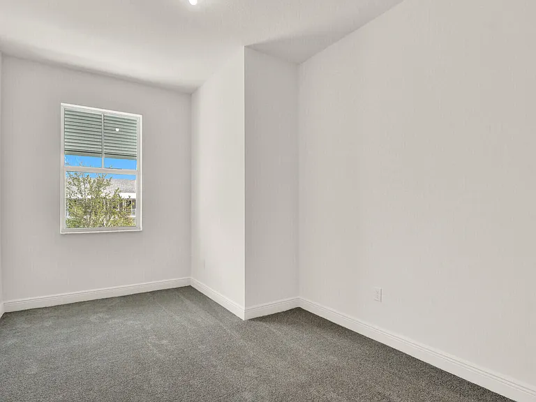 7808 SW Cline St — Photo 25