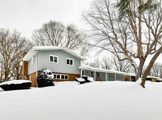 6546 Halverson Dr, Rockford, IL
