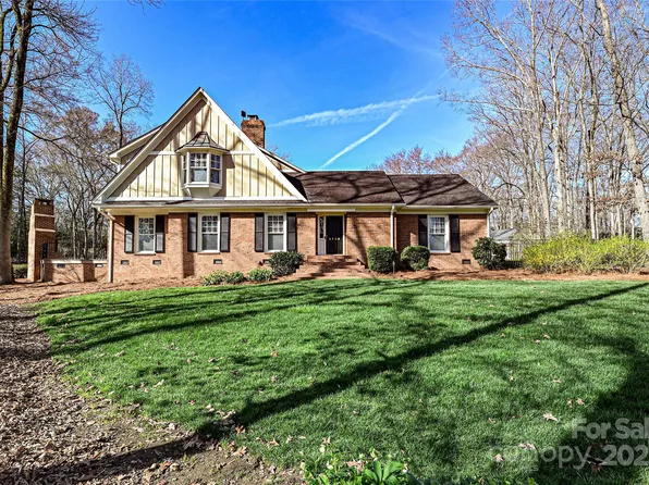 3729 Carmel Acres Dr, Charlotte, NC 28226